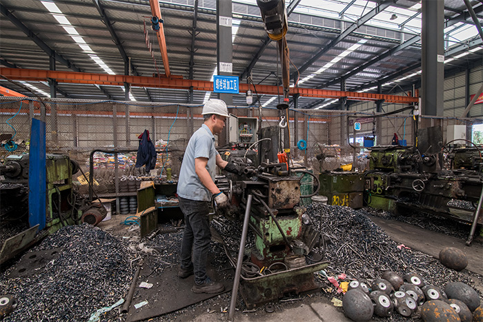 金坛网架配件-螺栓球加工车间