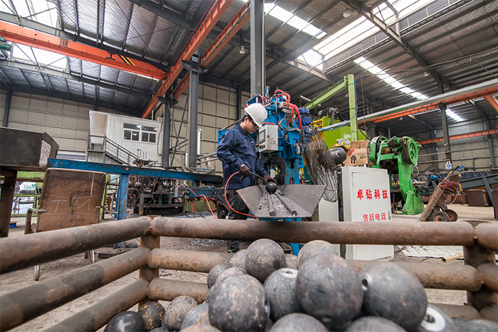 金坛网架配件-螺栓球加工车间